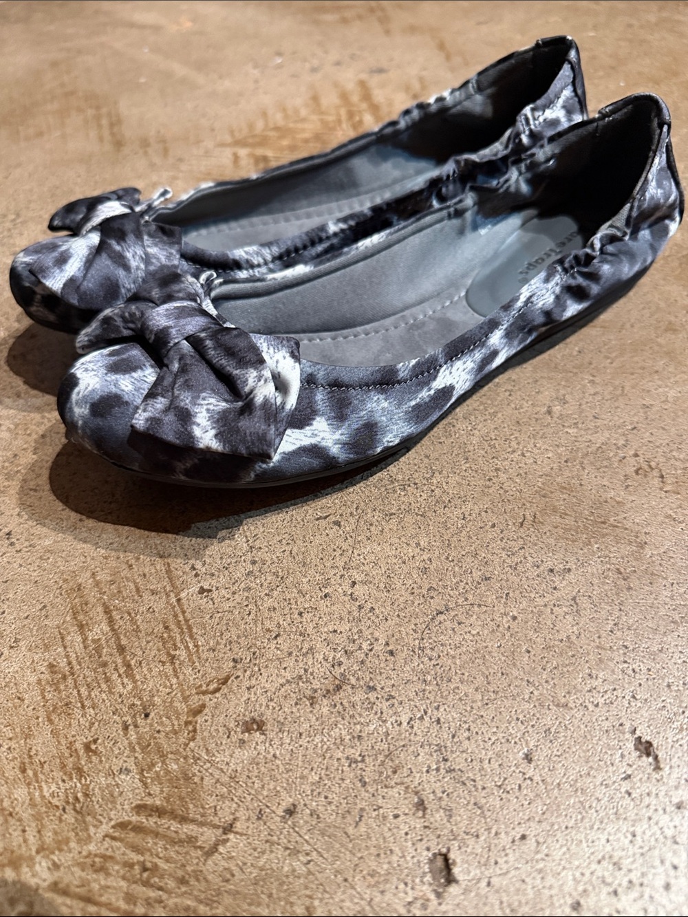 Bare Traps Lucy Ballet Bow Flats